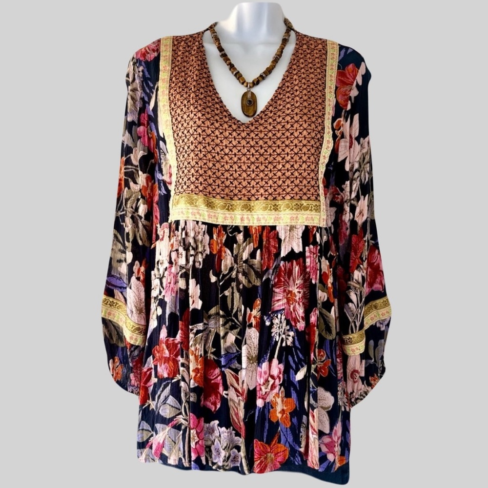 Anthropologie Boho Patchwork Embroidered Blouse Balloon‎ Sleeves size Large